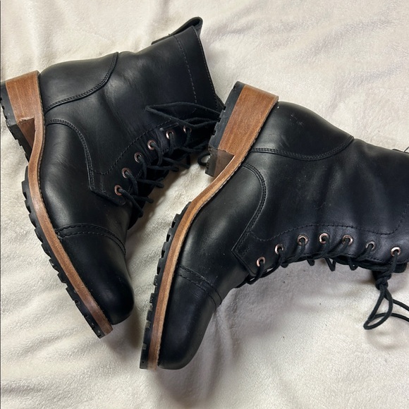 Patina - Women's Black Lace-Up Leather Ankle Boots with Contrasting Welt - Picture 2 of 9